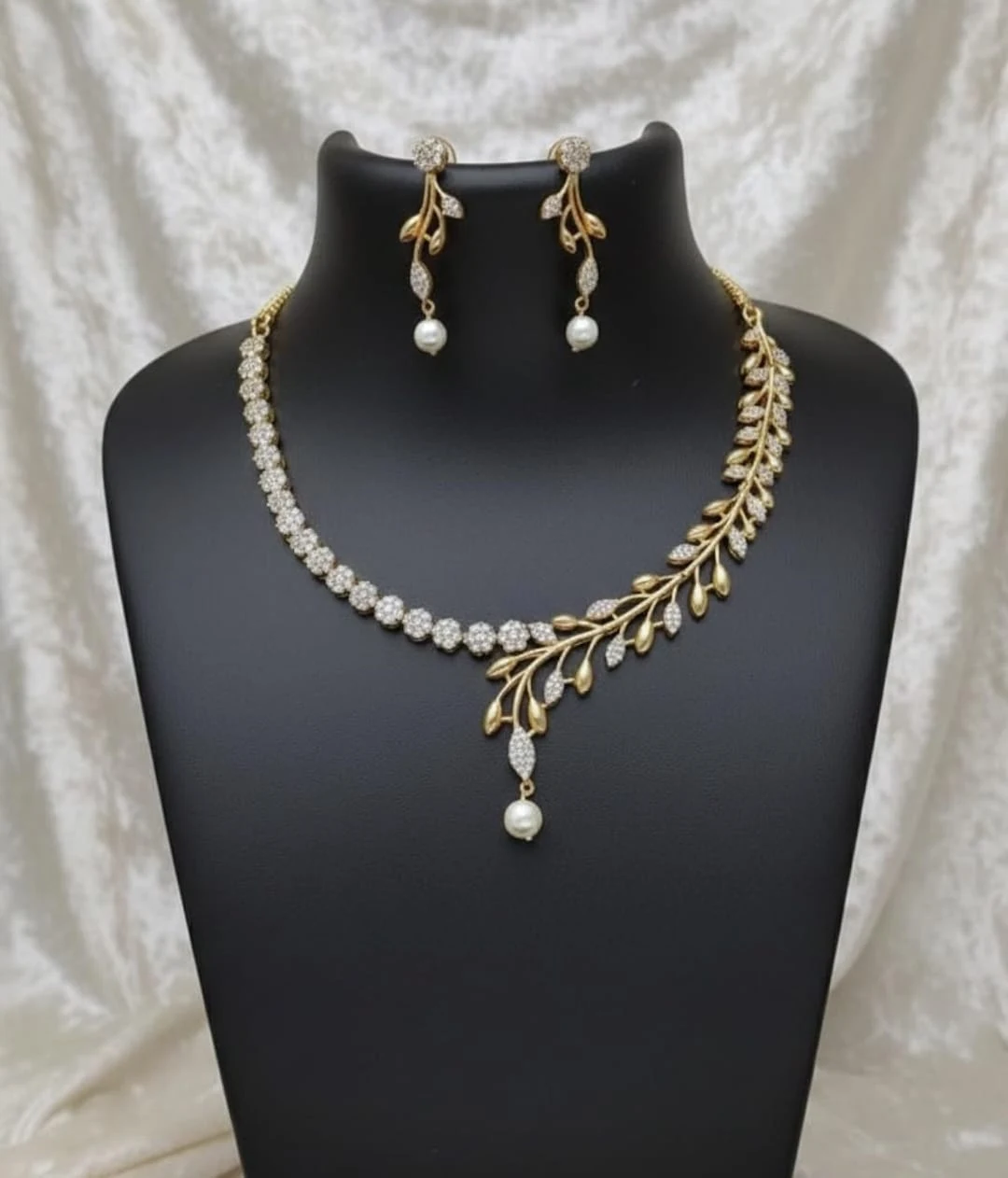 Fancy White Stoned Necklace with Earring Set - Townway product image 2