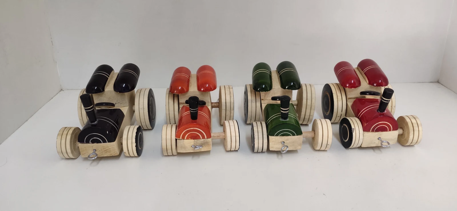 WOODEN HANDMADE TRACTOR - Village King! 🚜🔴 - Townway product image 4