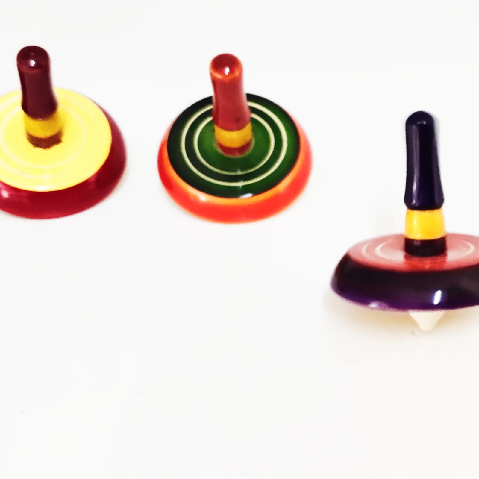 Wooden  Finger Spinning Top - Townway product image 1