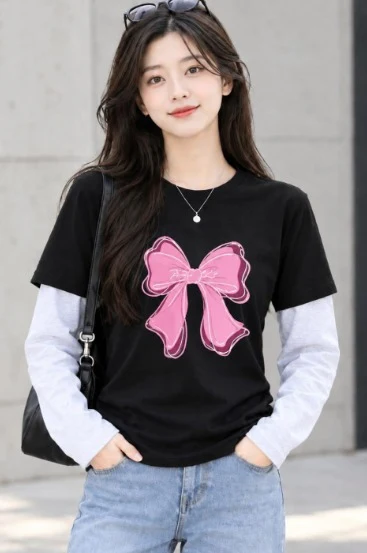 Womens Chest Print Tshirt - Townway product image 1