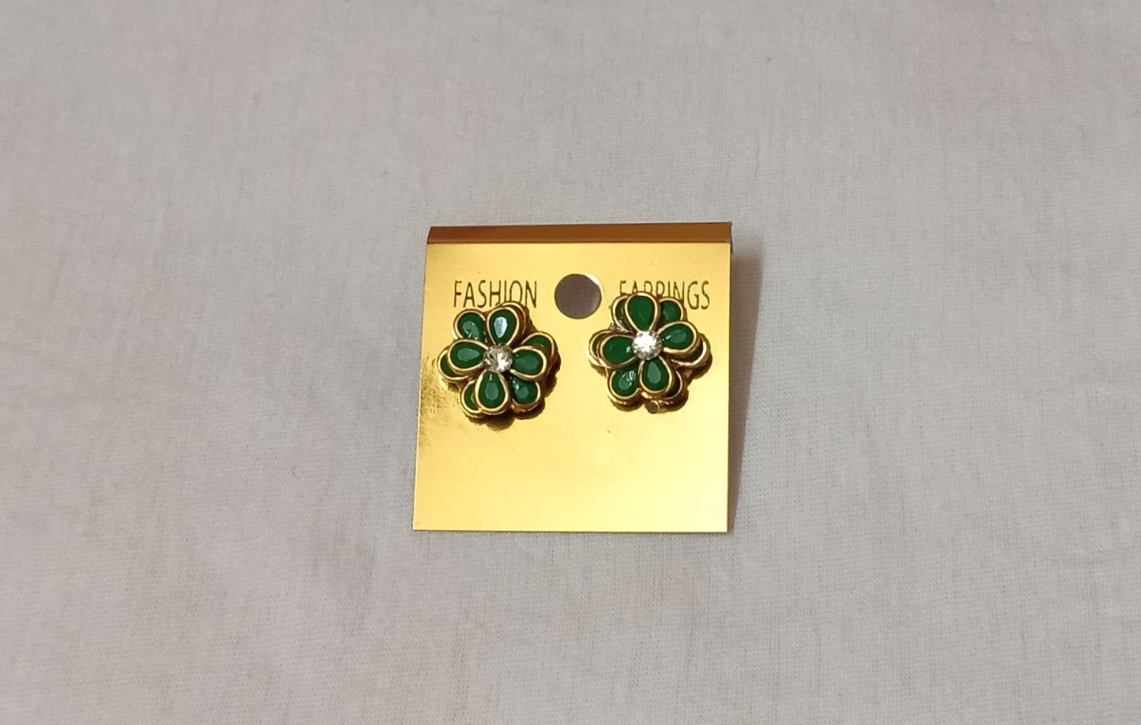 FANCY STUNNING EARRING GREEN