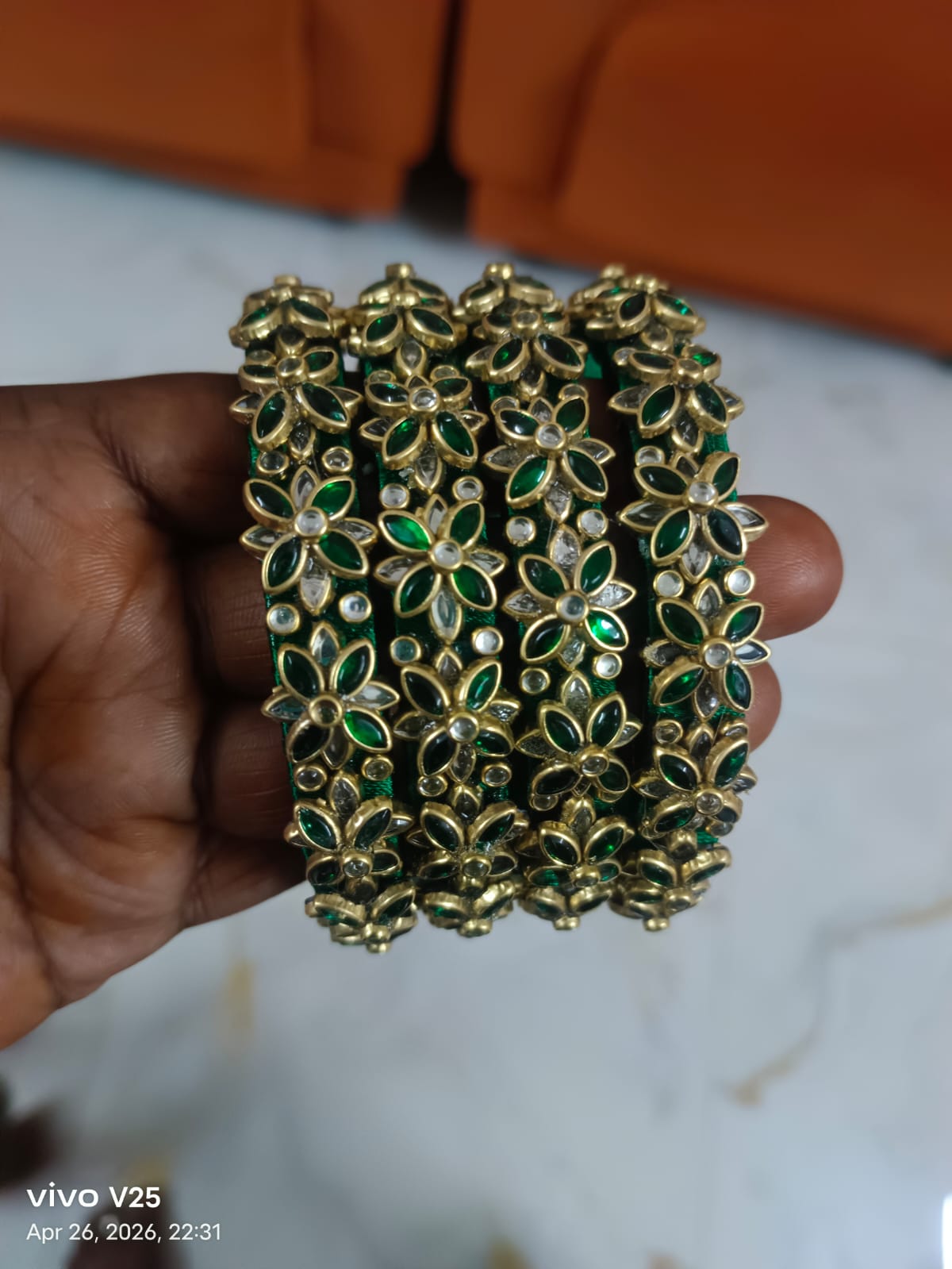 FANCY BANGLE