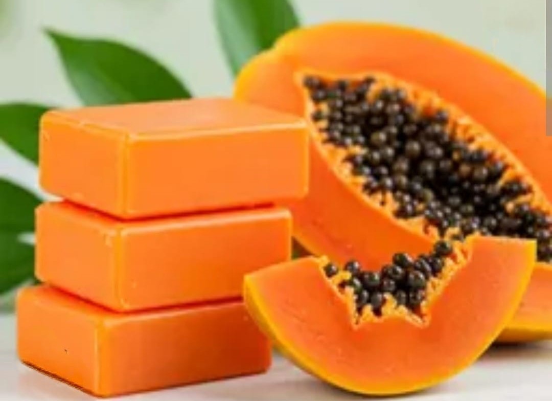 LYENCOCO PAPAYA SOAP