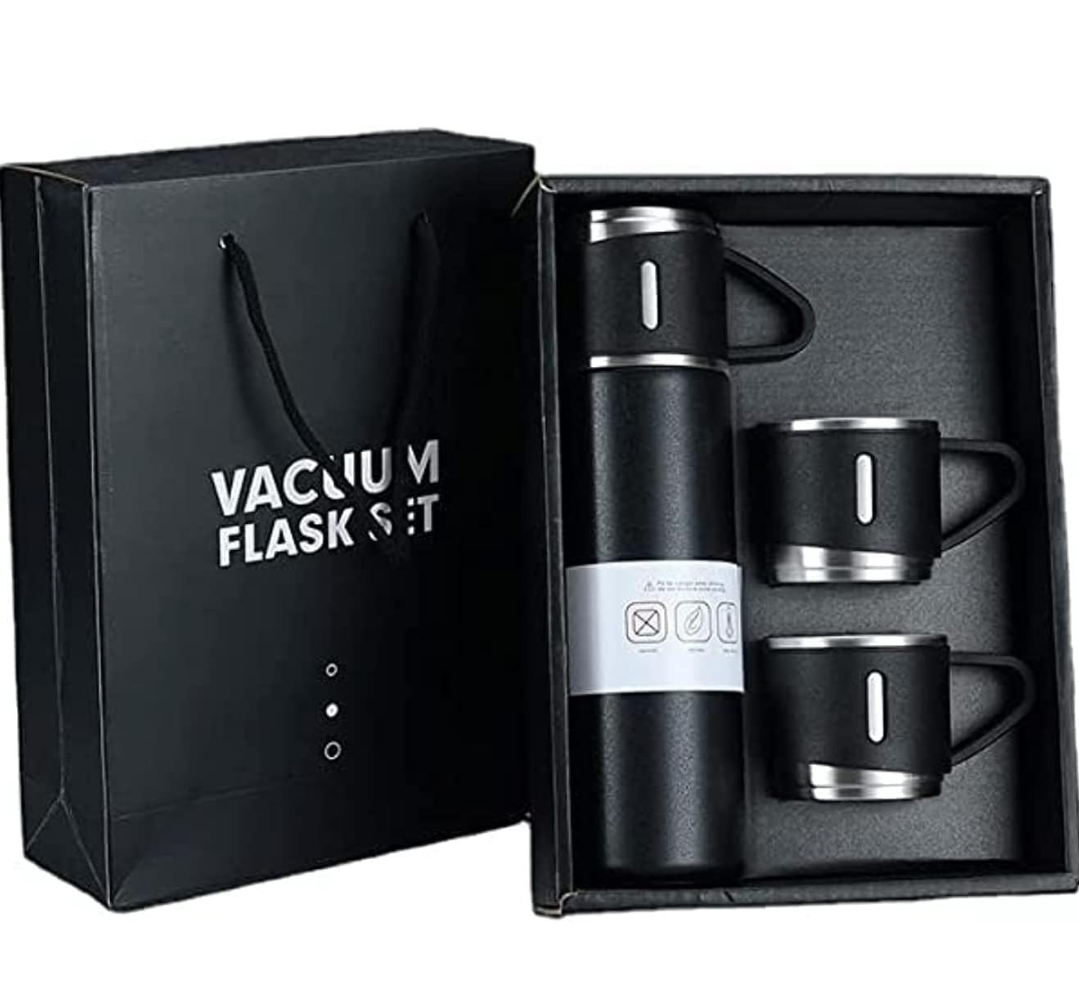 Vaccum flask with 3 cups