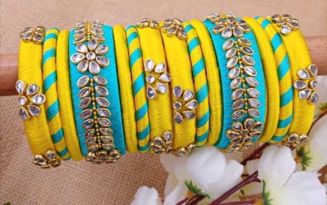 Hand made Bangles Set