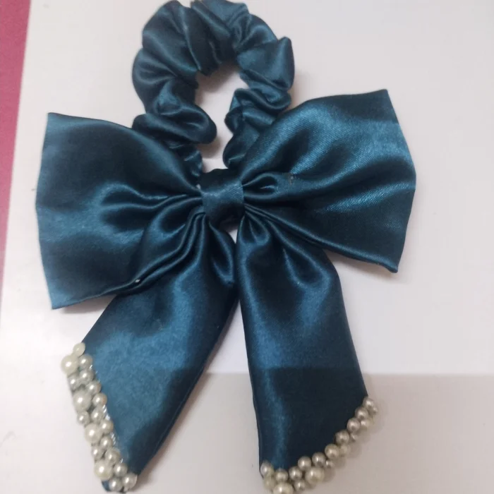 Bow hair band