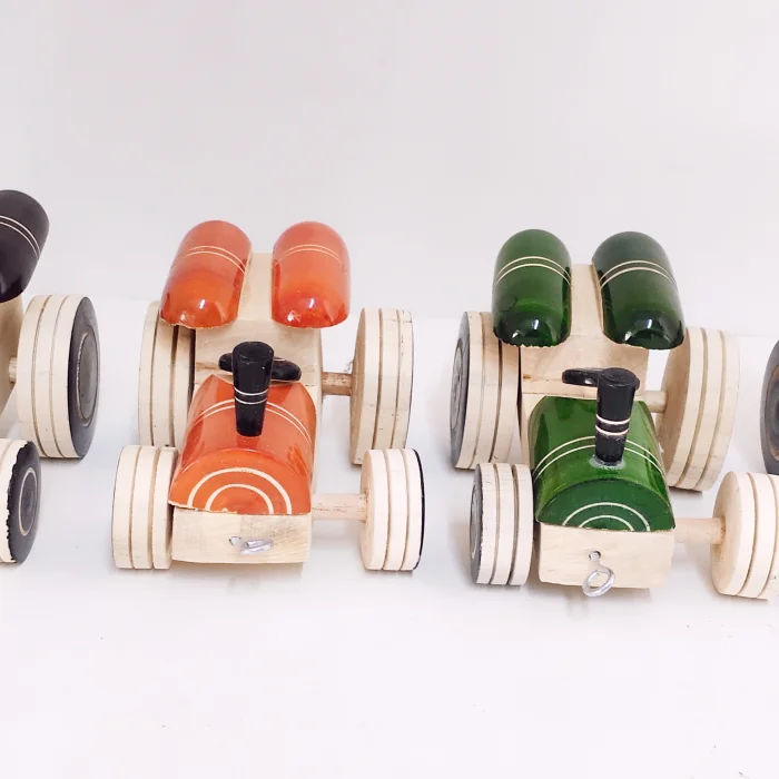 WOODEN HANDMADE TRACTOR - Village King! 🚜🔴